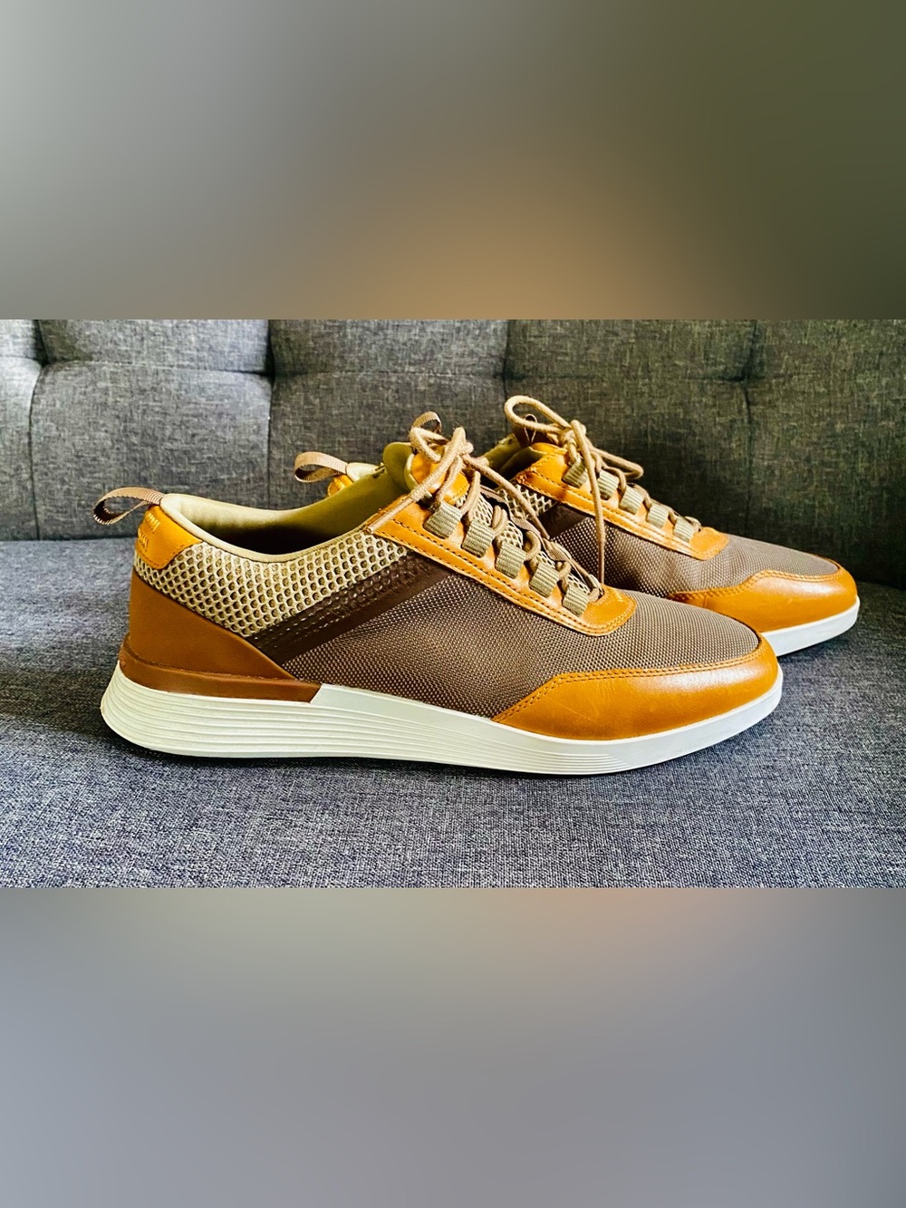 Men's / Women’s Casual Brown & Tan Lace-Up Sneakers